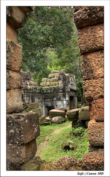 2006 - 07 - Temple angkor - Phrea Khan 20